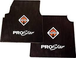 Juego de alfombras logo prostar marca international